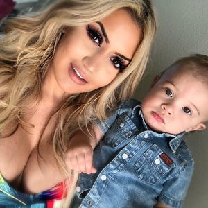 Meet your Posher, Nora